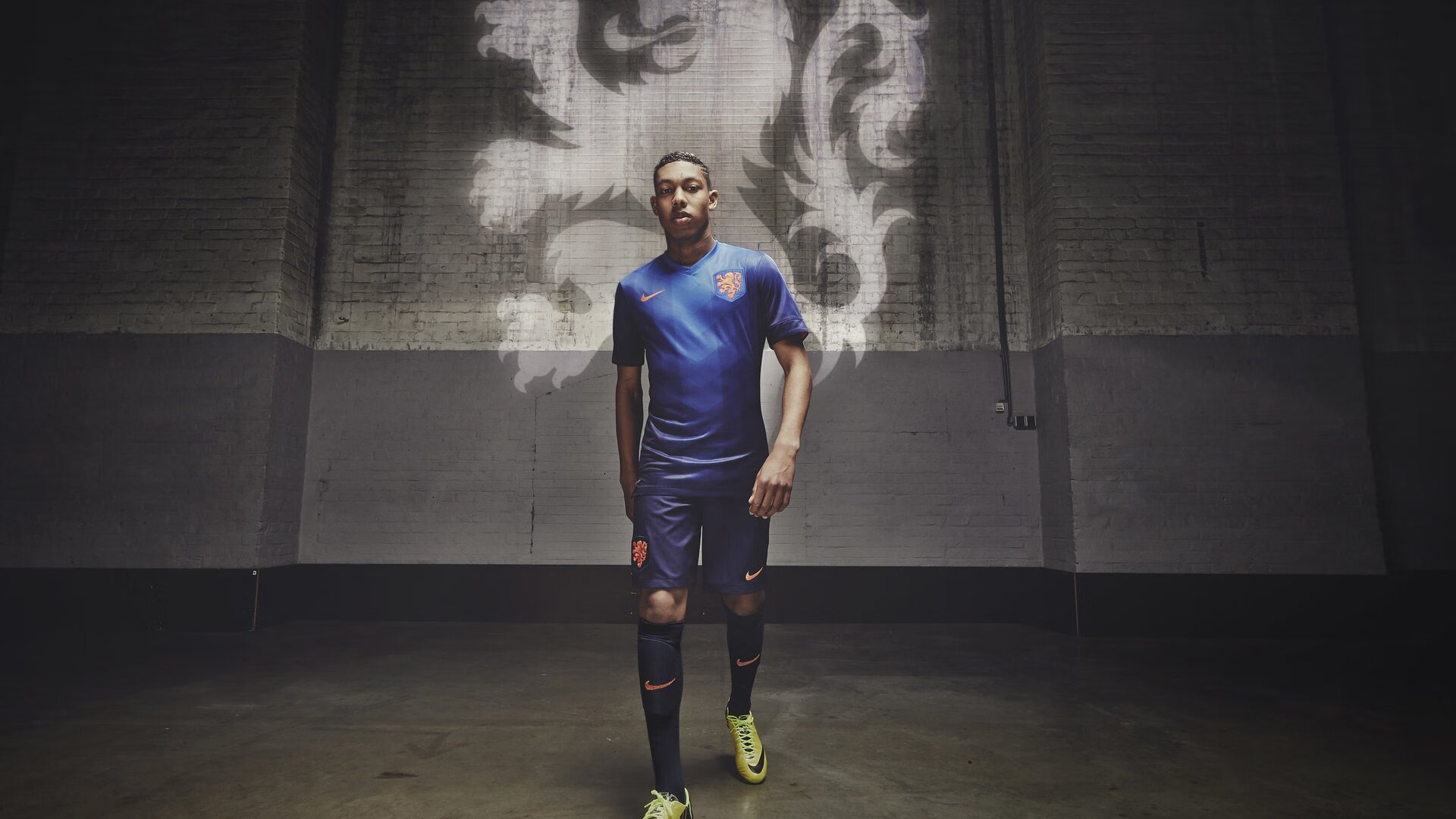 mk体育官网首页-纳达尔红土训练视频曝光,粉丝激动不已,纳达尔红土冠军明细